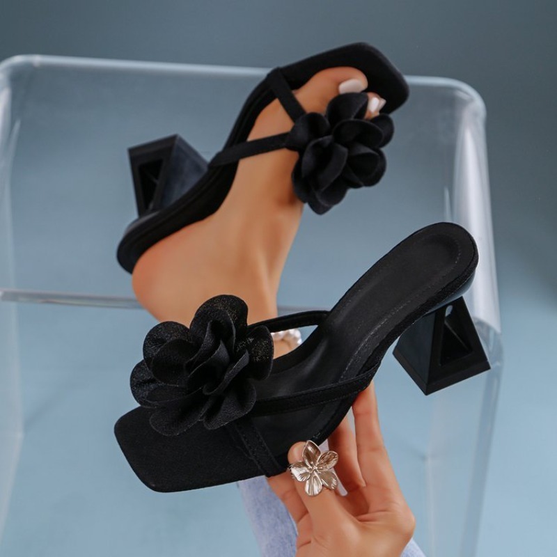 Floral Summer Dress - Damen-Sandalen mit 3D-Blumendekor, dreieckiger Ausschnitt, High-Heel-Sandalen,
