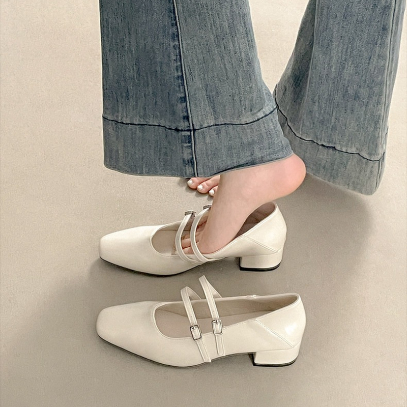 Silberne Mary-Jane-Schuhe für  – Women'S Fashion Loafers Bewertung und Preis
